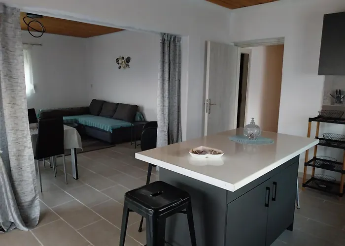 Little Paradis Archangelos (Rhodes)